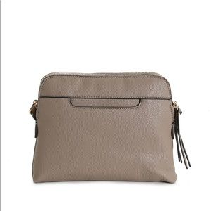 🌟 Taupe Crossbody 🌟